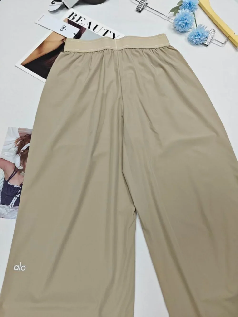 NWT 💟ALO Suit Up Trouser Gravel Color Wide Leg Pants（Regular）